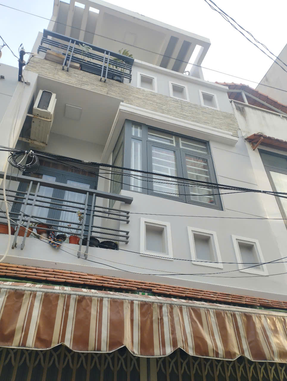 Lý Thường kiệt - HXH Vô nhà - 68m2 - 3 tầng Giáp Q10, Lữ Gia - Ảnh 1